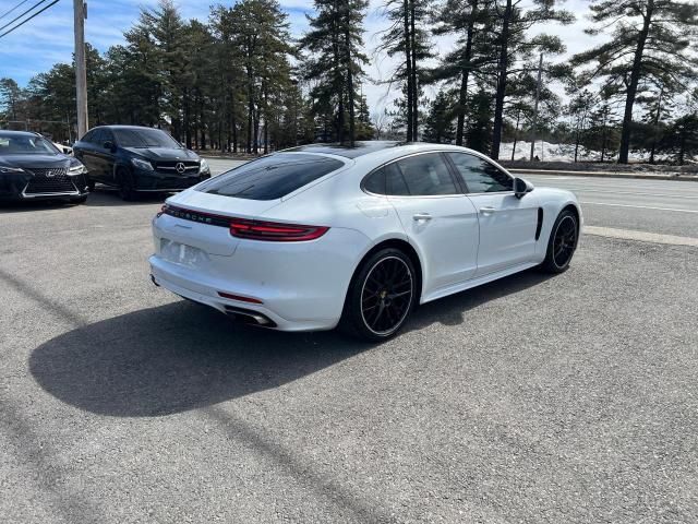 2018 Porsche Panamera 4