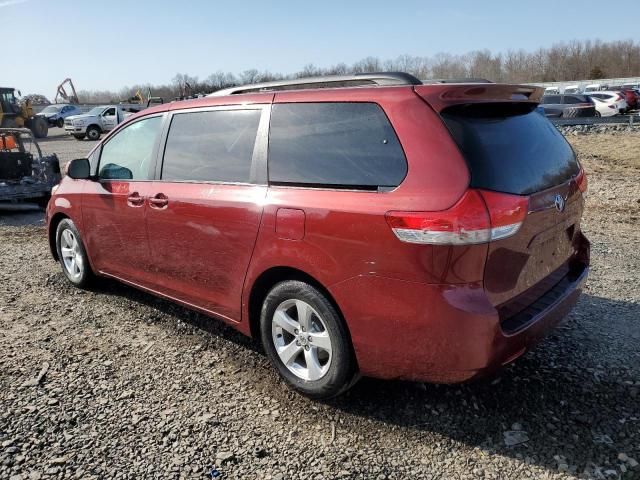 2014 Toyota Sienna LE