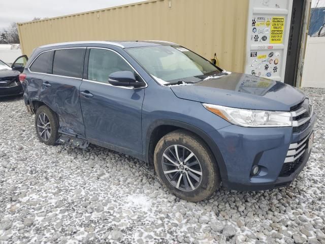 2018 Toyota Highlander SE