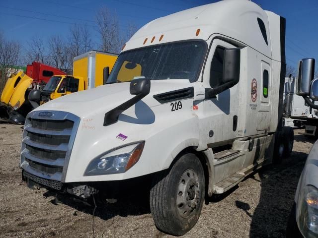 2020 Freightliner Cascadia Semi Truck