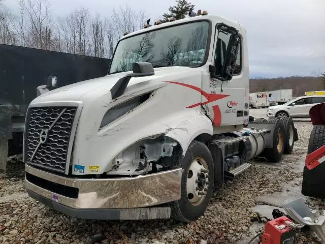 2020 Volvo VN Semi Truck