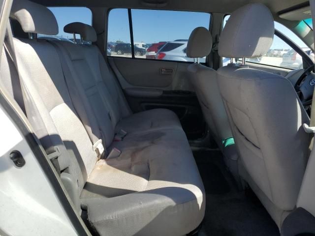 2004 Toyota Highlander Base