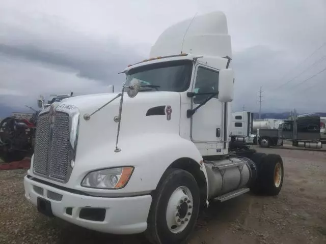 2012 Kenworth T660 Semi Truck