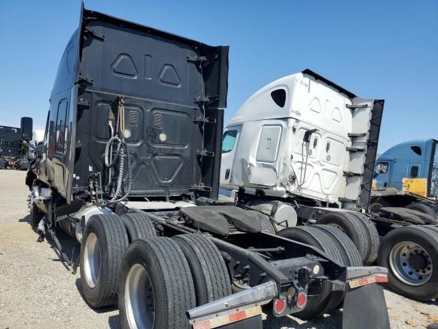 2016 Freightliner Cascadia 125 Semi Truck