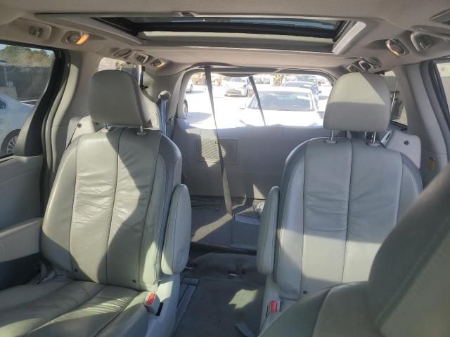 2011 Toyota Sienna XLE