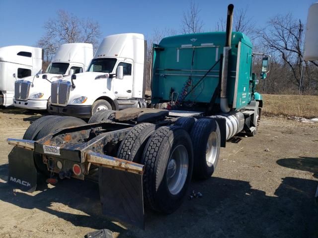 2013 Mack 600 CXU600