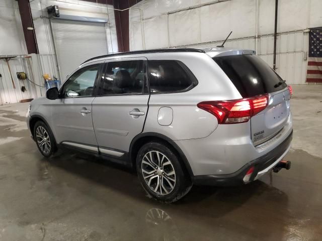 2016 Mitsubishi Outlander SE