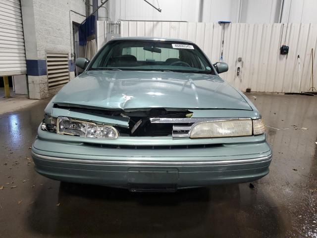 1997 Ford Crown Victoria LX