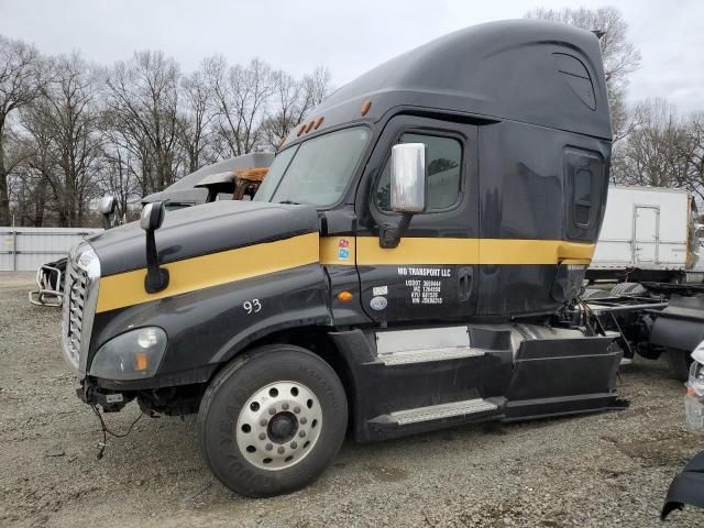 2018 Freightliner Cascadia Semi Truck