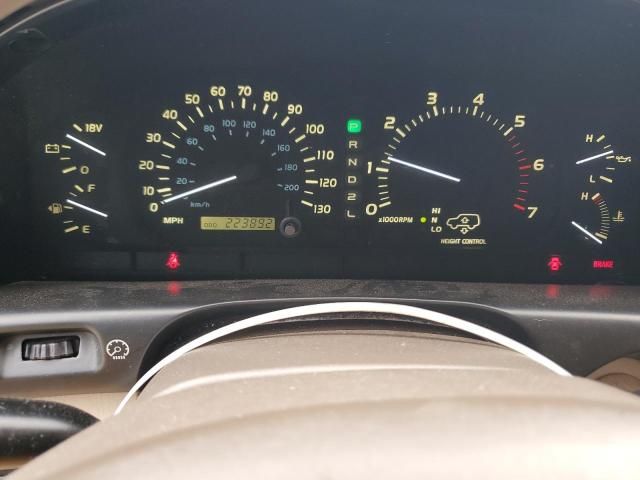 2001 Lexus LX 470