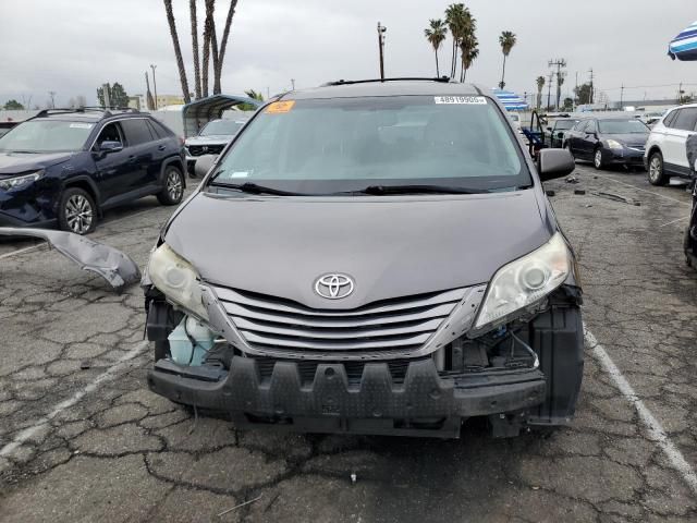 2015 Toyota Sienna XLE