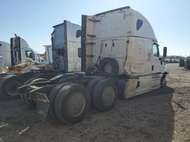 2020 Freightliner Cascadia Semi Truck