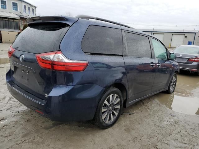 2020 Toyota Sienna XLE