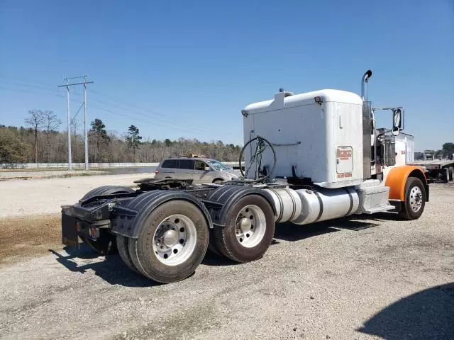 2015 Peterbilt 389 Semi Truck