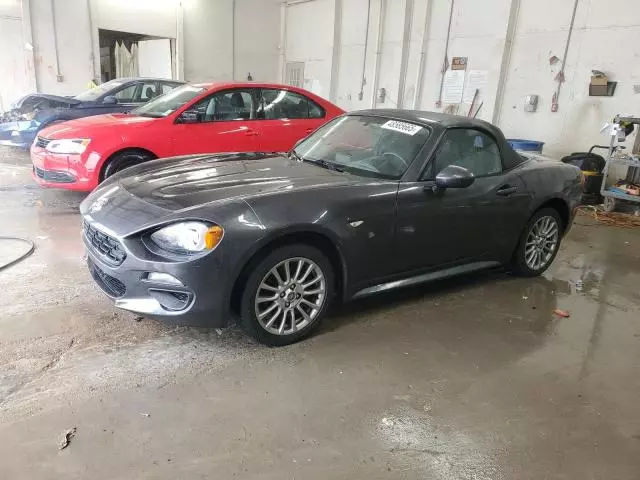 2018 Fiat 124 Spider Classica