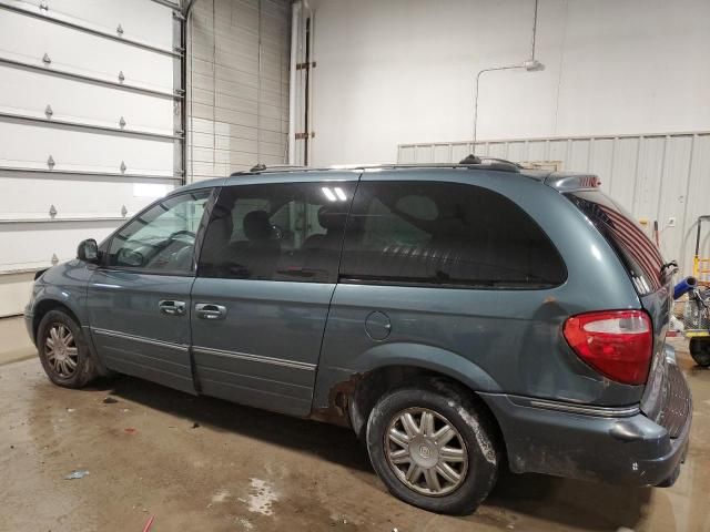 2005 Chrysler Town & Country Limited