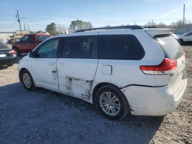 2011 Toyota Sienna XLE