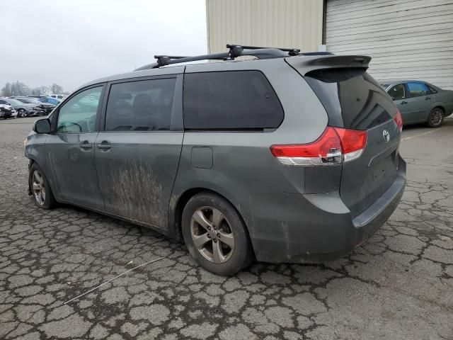 2011 Toyota Sienna LE