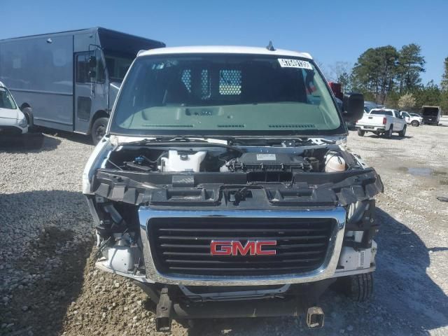 2022 GMC Savana G2500