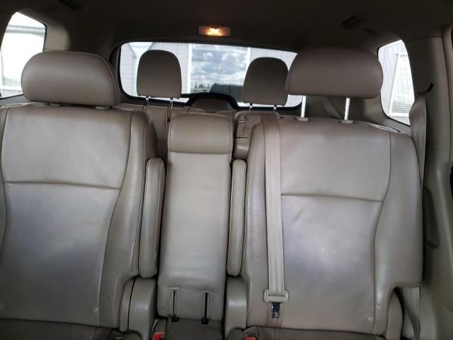 2011 Toyota Highlander Base