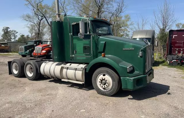 2009 Kenworth Construction T800