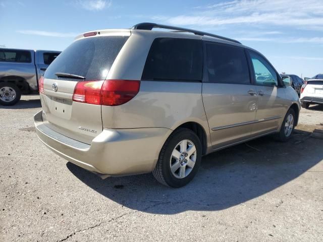 2004 Toyota Sienna XLE