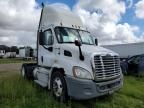 2013 Freightliner Cascadia Semi Truck