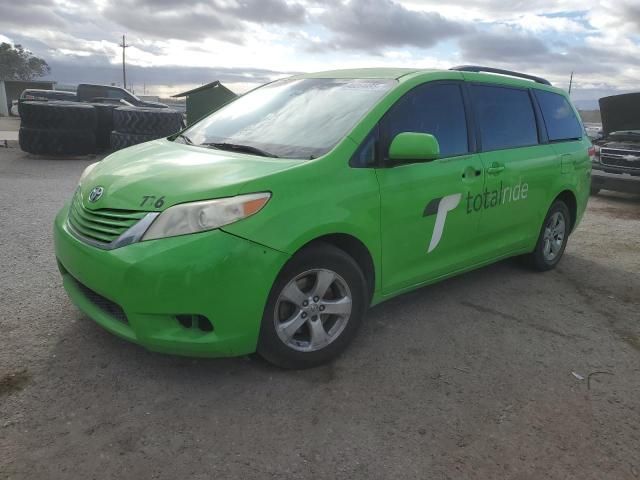 2014 Toyota Sienna LE