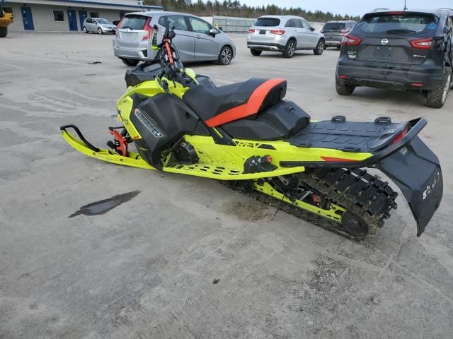 2020 Skidoo 2020 Skidoo Renegade