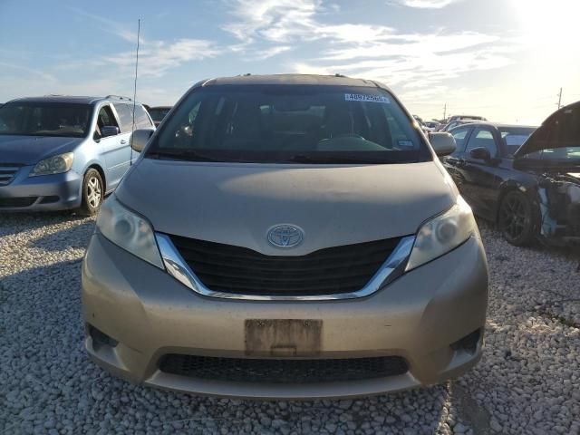 2011 Toyota Sienna LE