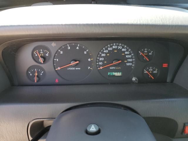 2000 Jeep Grand Cherokee Laredo