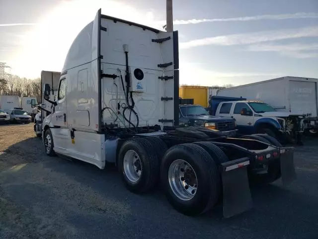 2020 Freightliner Cascadia Semi Truck