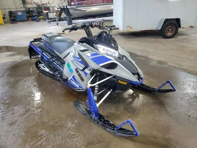 2018 Yamaha Sidewinder