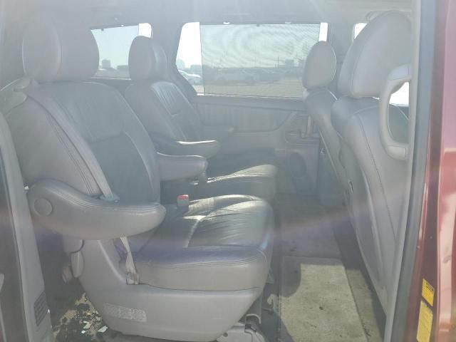 2010 Toyota Sienna XLE