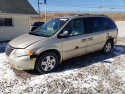 2005 Chrysler Town & Country Touring en venta en Northfield, OH