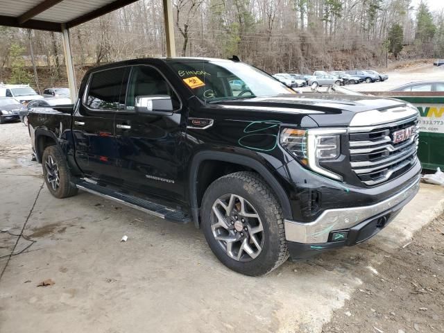 2022 GMC Sierra K1500 SLT