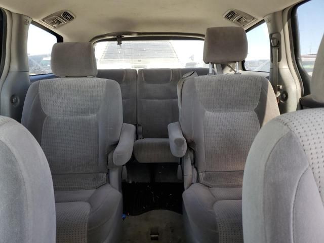 2008 Toyota Sienna CE