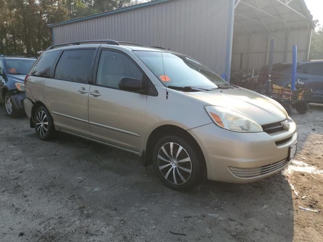 2004 Toyota Sienna CE