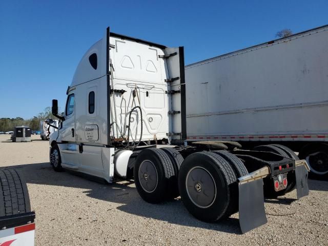 2019 Freightliner Cascadia 126