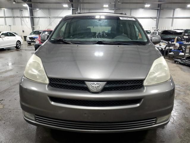 2005 Toyota Sienna XLE