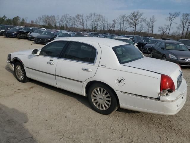 2005 Lincoln Town Car Signature