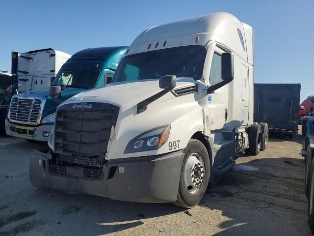 2021 Freightliner Cascadia Semi Truck