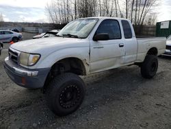 SUV salvage a la venta en subasta: 2000 Toyota Tacoma Xtracab