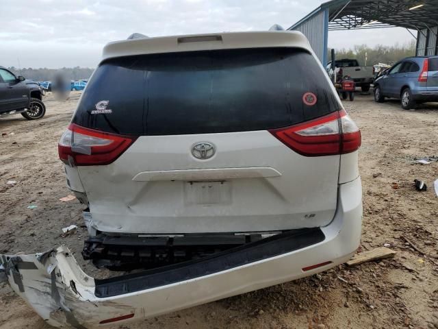 2015 Toyota Sienna LE