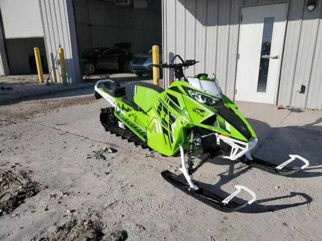 2022 Arctic Cat Snowmobile