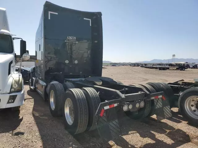 2018 Kenworth T680 Semi Truck