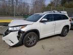 2017 Toyota Highlander SE