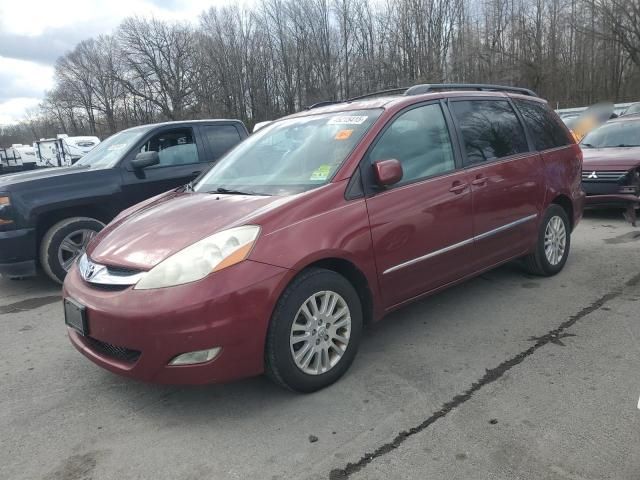 2008 Toyota Sienna XLE