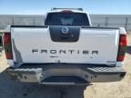 2002 Nissan Frontier Crew Cab XE