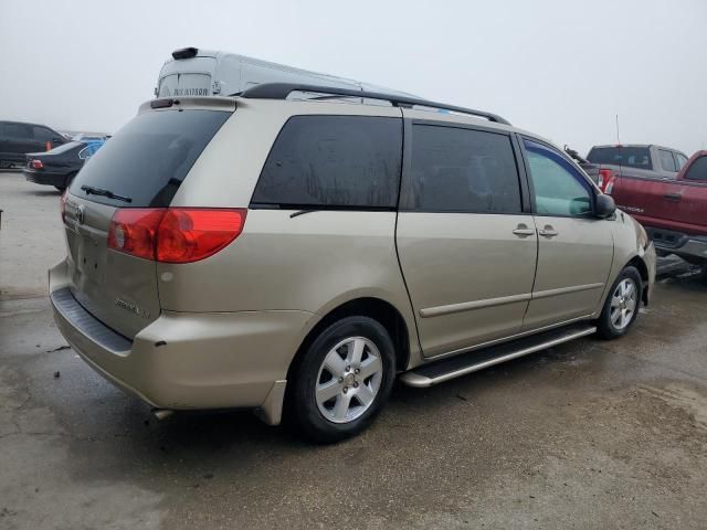 2009 Toyota Sienna CE